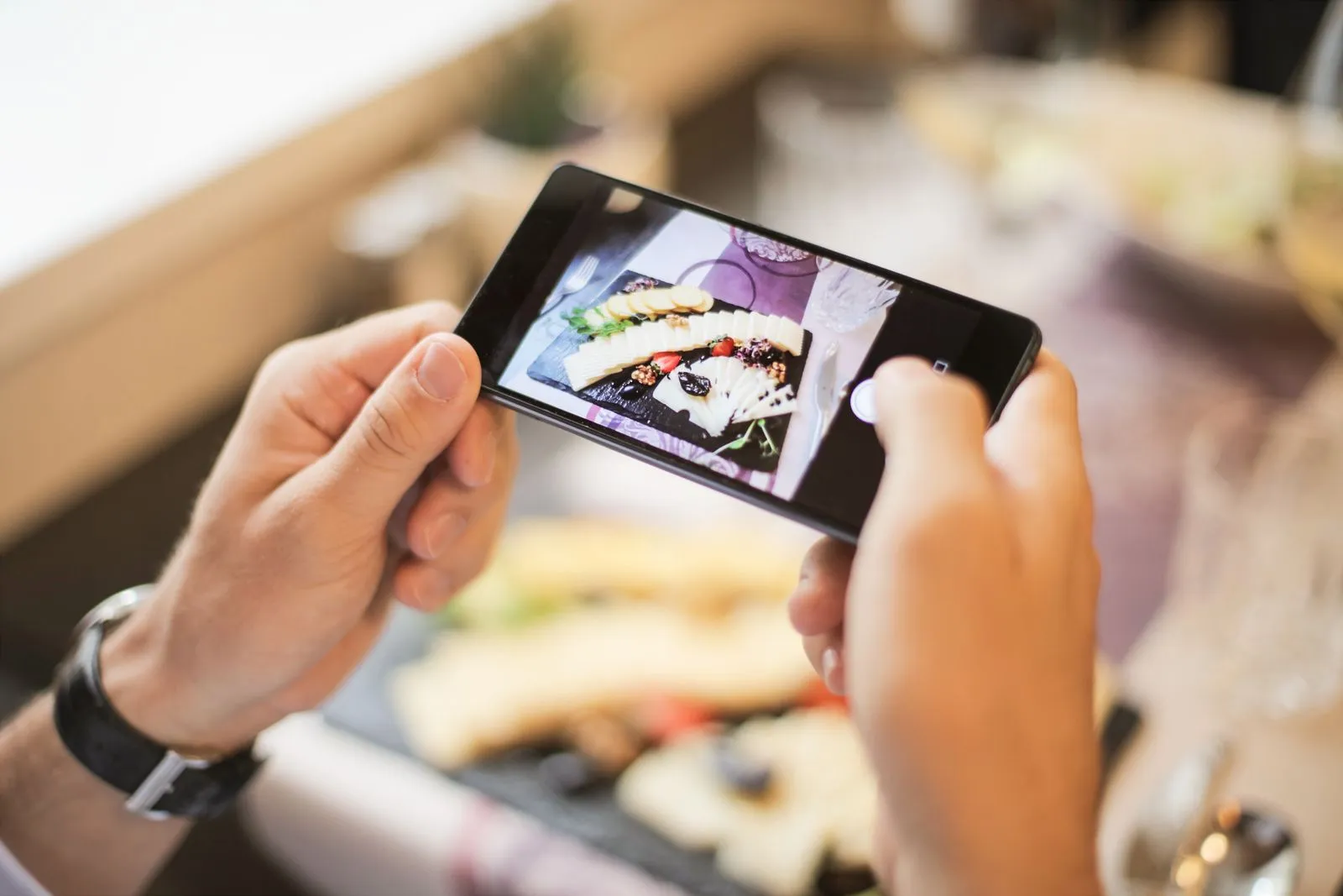 What Should a Restaurant Ordering App Include?